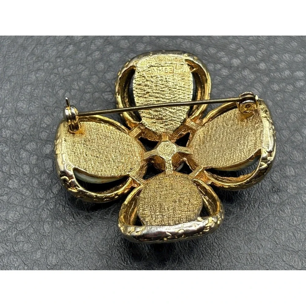 Vintage Art Glass Marbled Faux Turquoise Cabochon Cross Gold Tone Brooch Pin